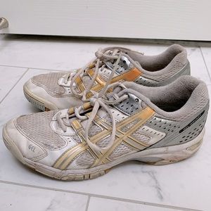 ASICS white volleyball sneakers size 9